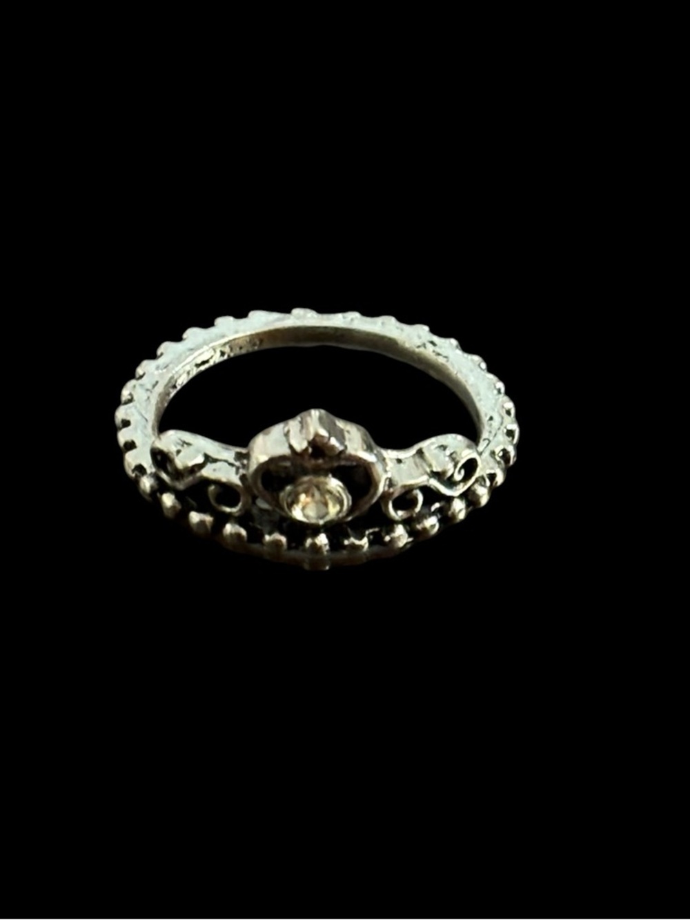 Silver tone  Floral Halo Ring in Silver size 5.5-6 size
